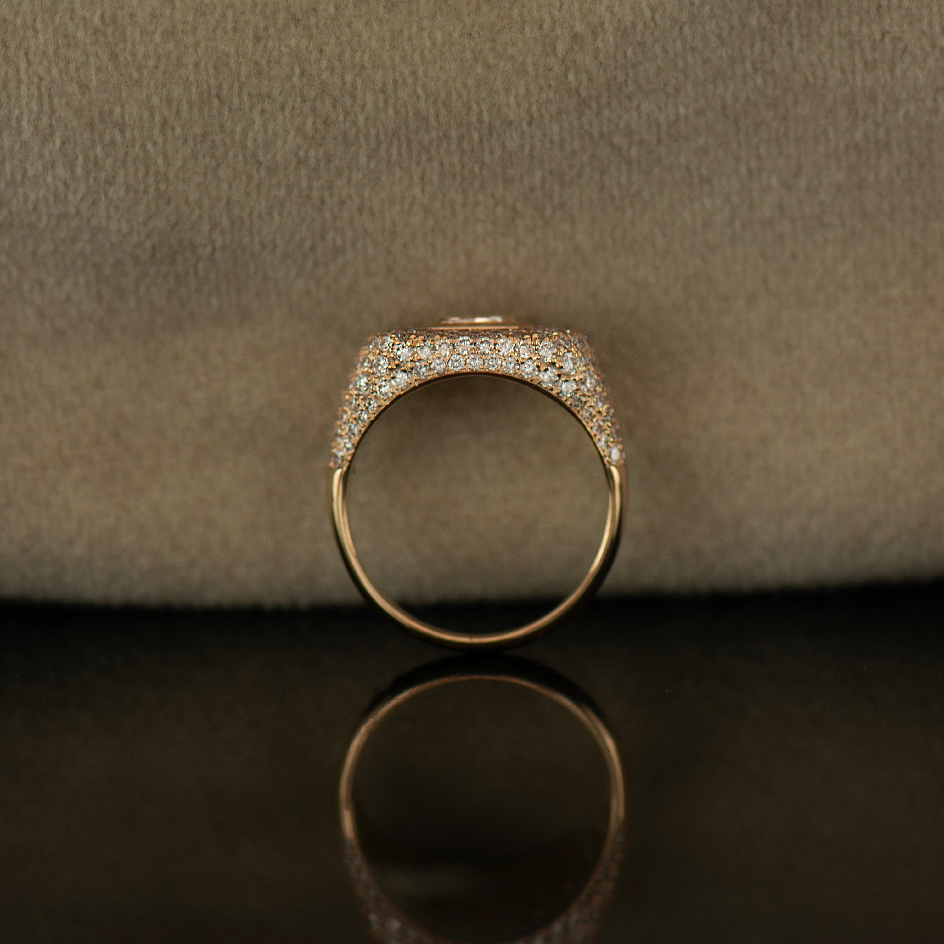 Chic Diamond Signet Ring