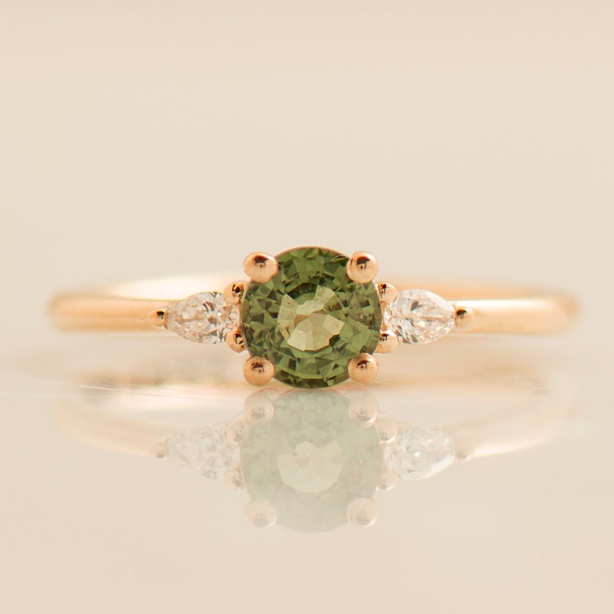 Green Sapphire Engagement Ring - Round