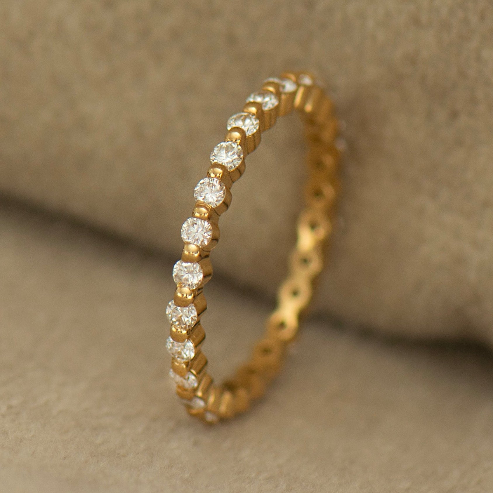 5 US - Eternity Bubble Diamonds Ring - 18K Yellow Gold