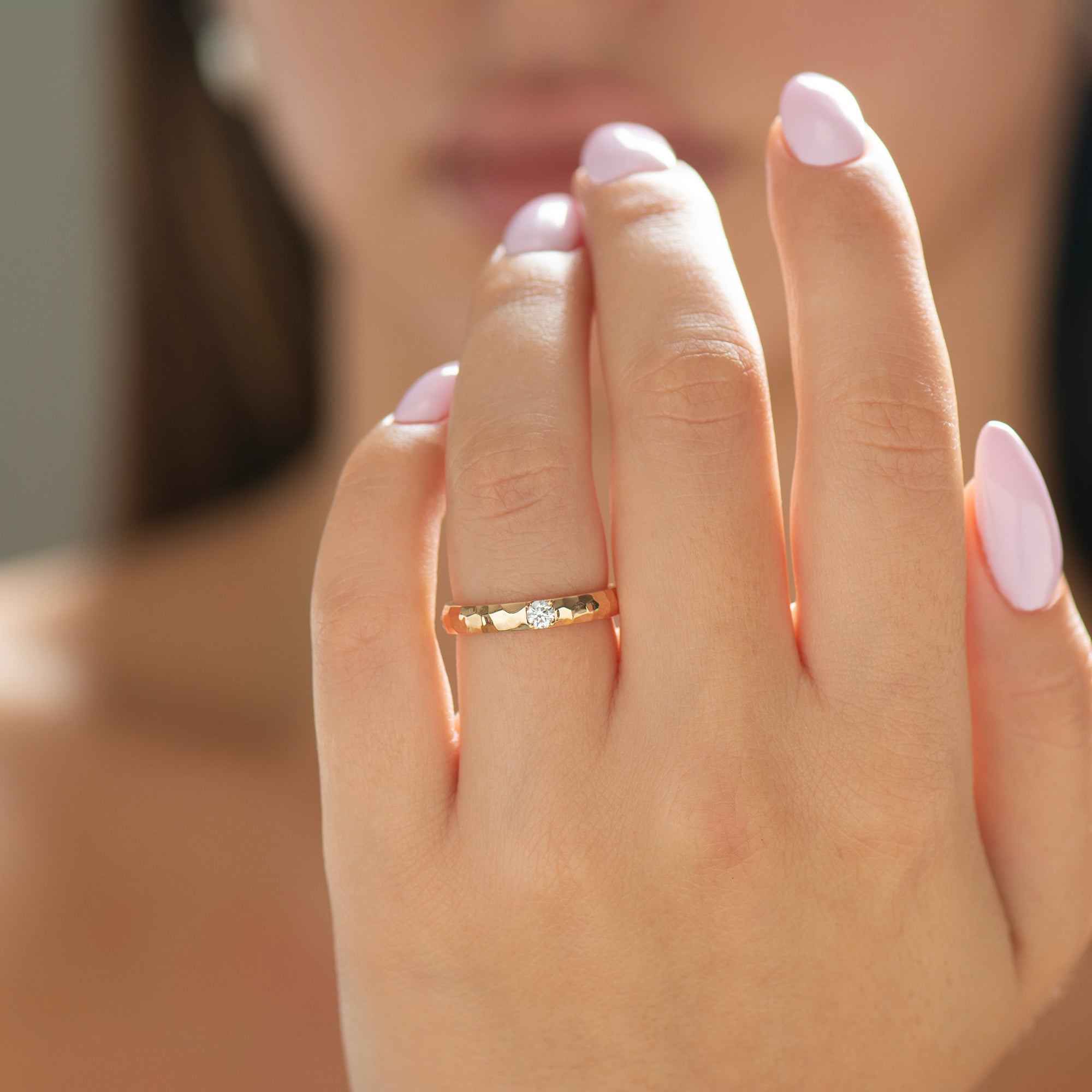 3 mm Hammered Single Diamond Ring