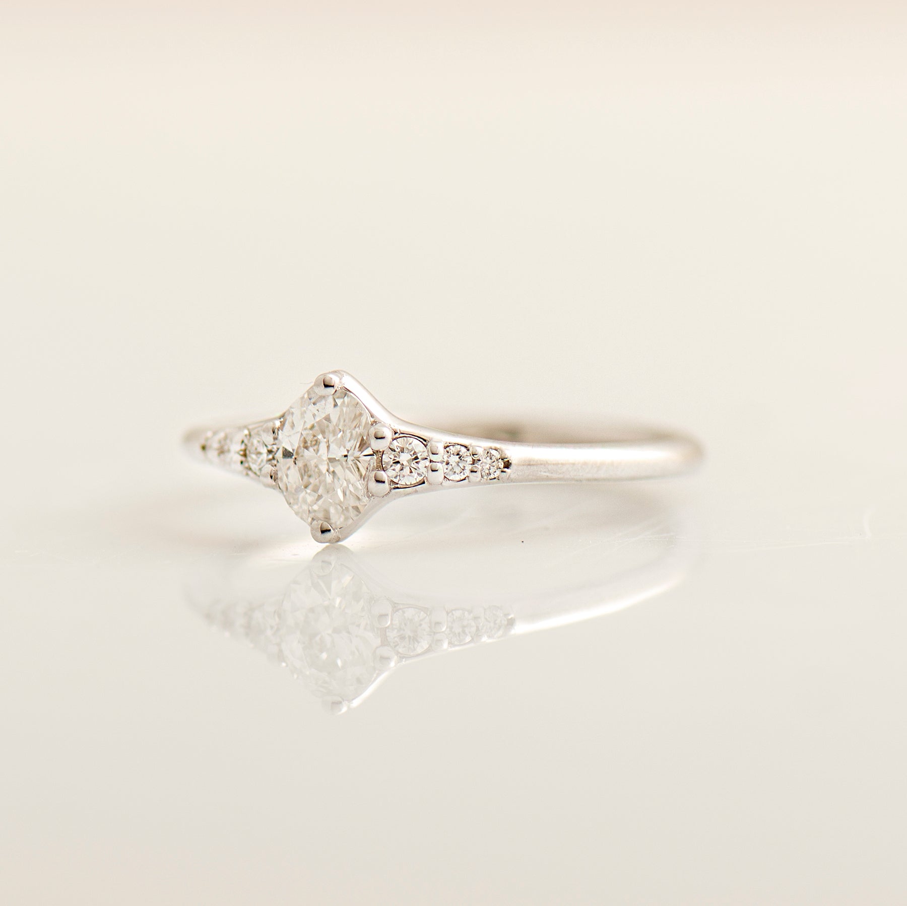 Tapered Oval Ring