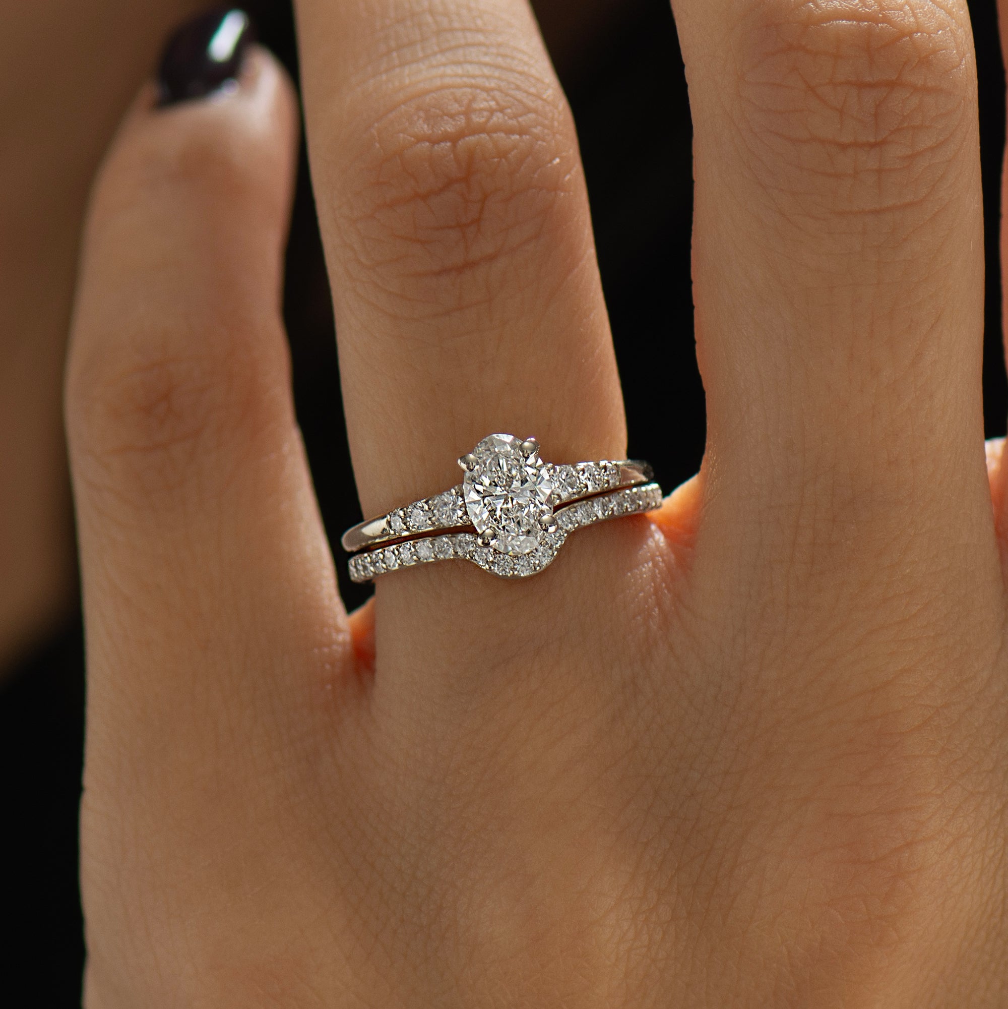 Tapered Oval Engagement Set