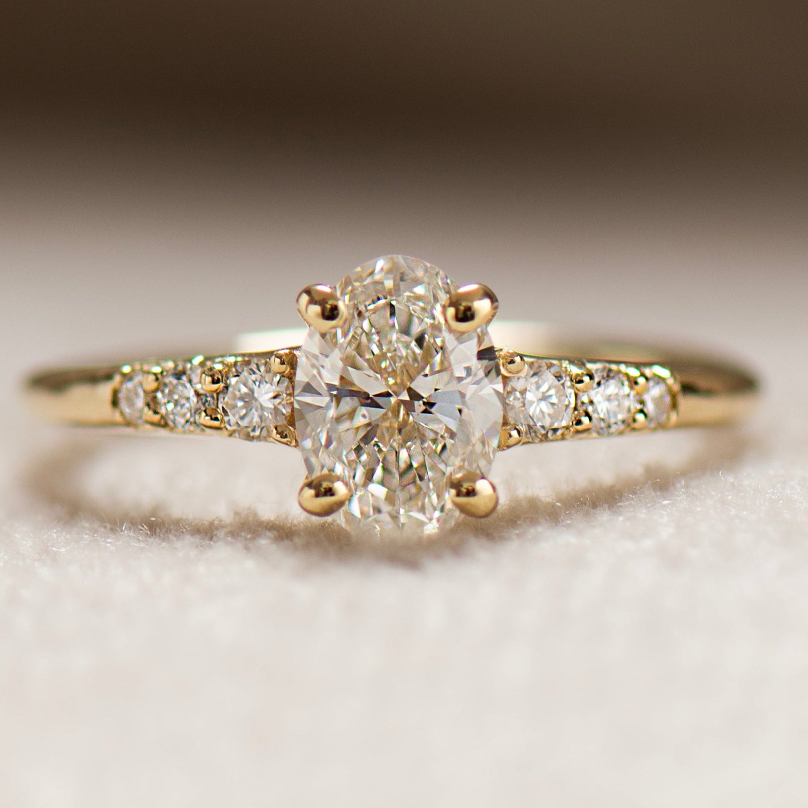 Tapered Oval Ring