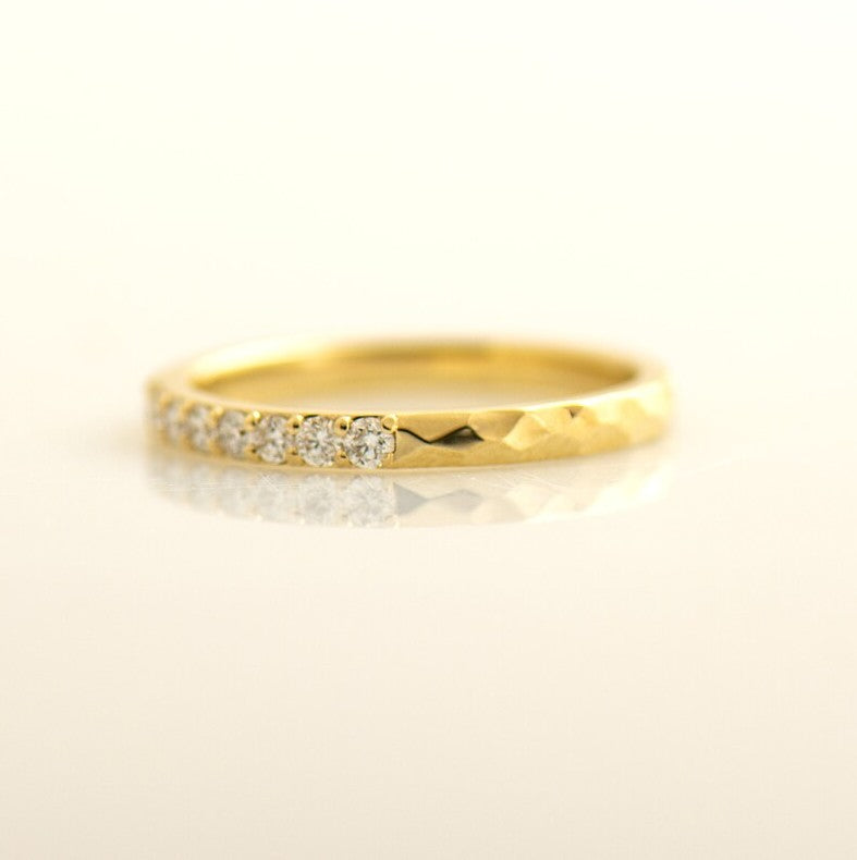 2MM Hammered Pave Diamond Ring