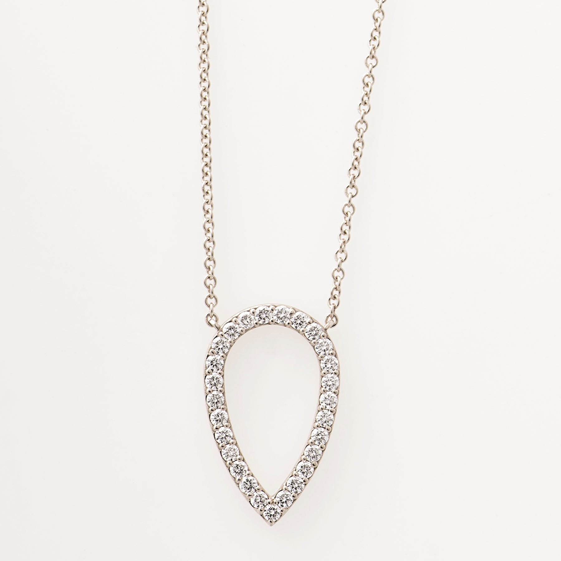 Pear Diamonds Necklace