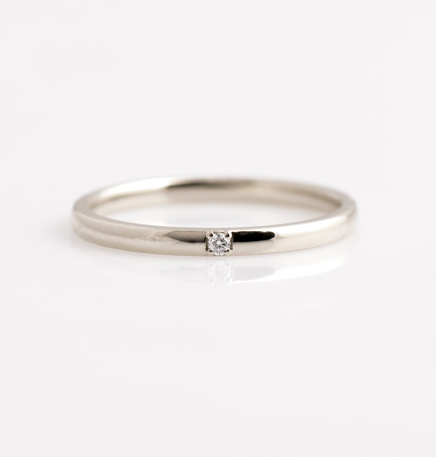 2mm Single Diamond Ring