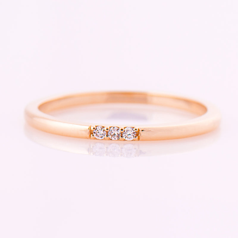 1.5 mm 3 Diamonds Ring