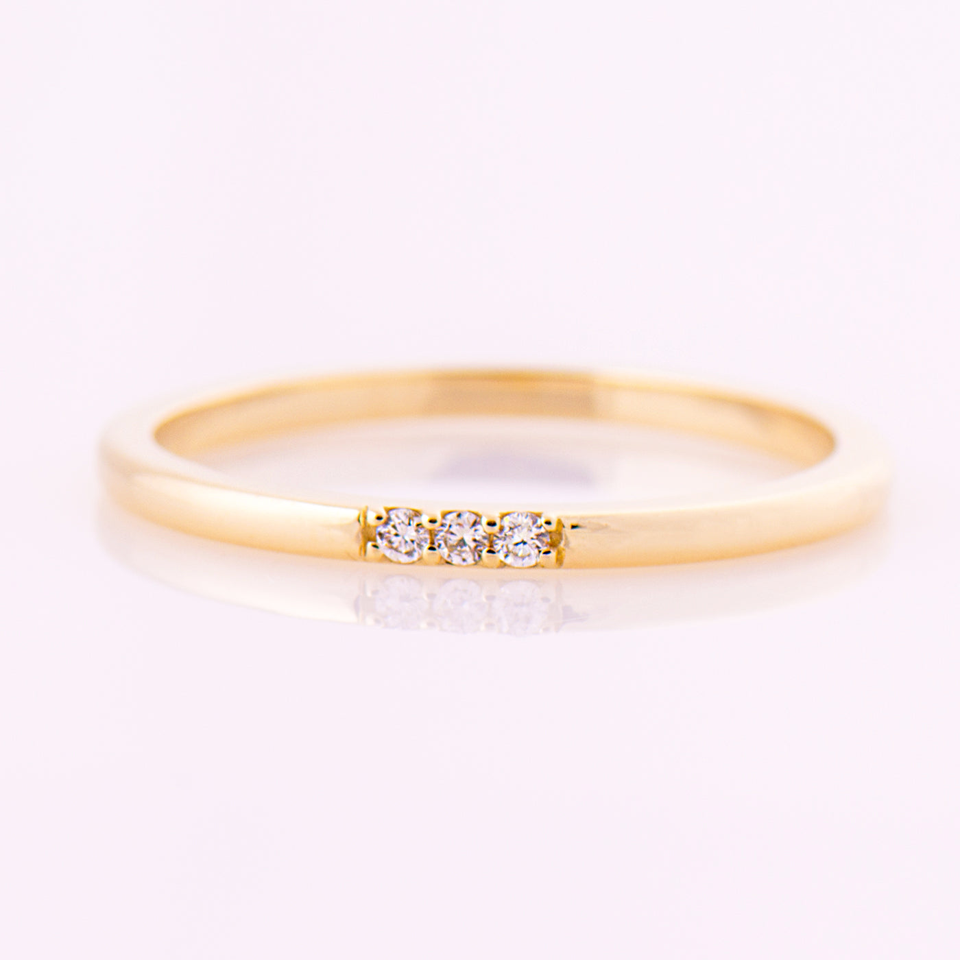 1.5 mm 3 Diamonds Ring