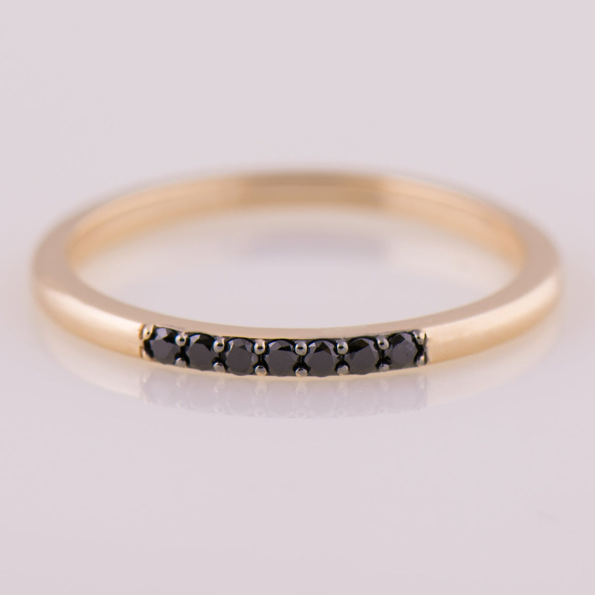 1.5 mm Black Diamond 7 Stone Ring