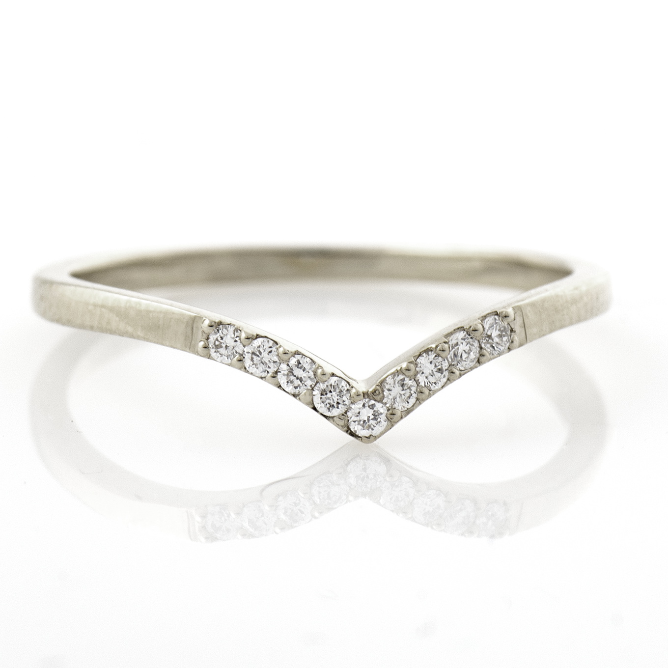 V Shape 9 Diamonds Ring - 14K White Gold