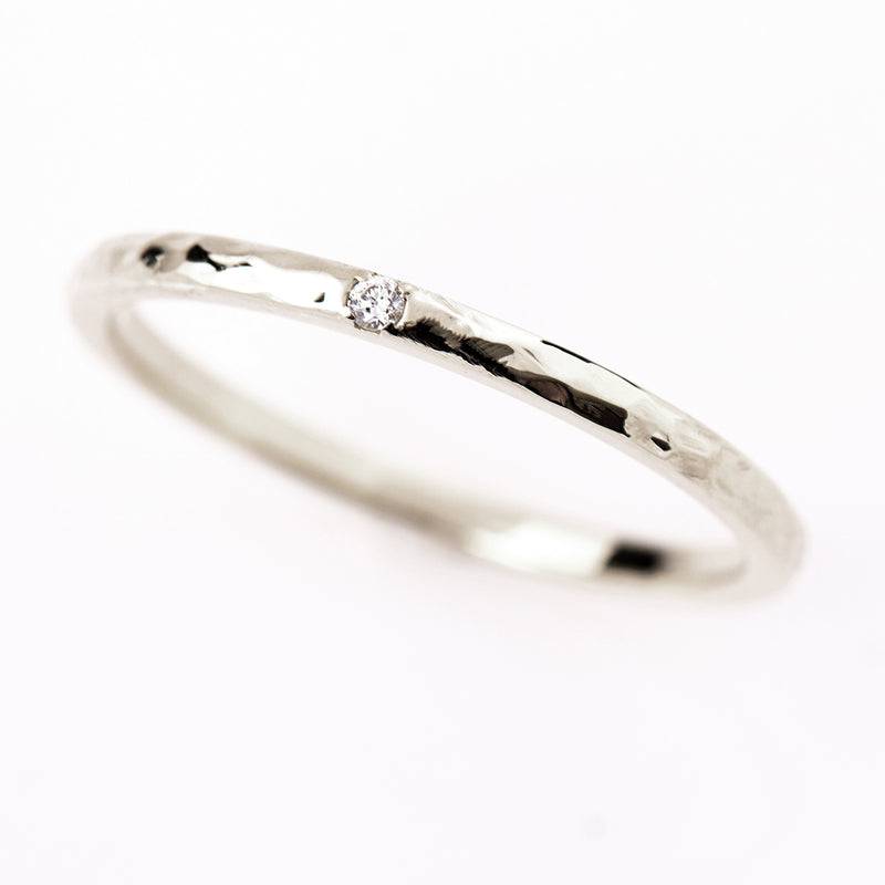 1.5 mm Hammered Single Diamond Ring