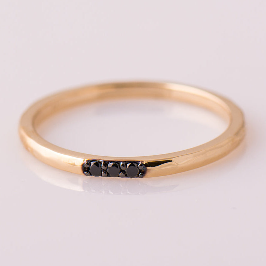 1.5 mm Black Diamond 3 Stone Ring