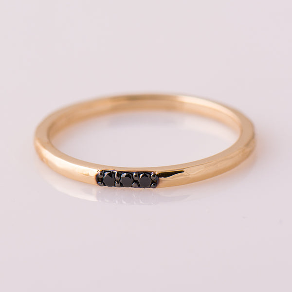 1.5 mm Black Diamond 3 Stone Ring