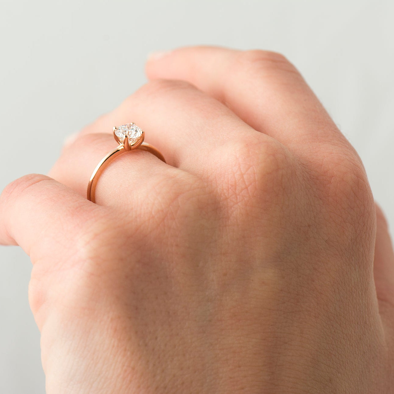 The Skinny Band Solitaire - Round Brilliant