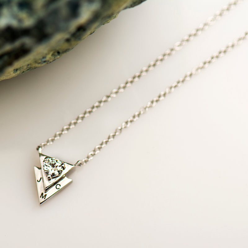 Triangle Necklace 14K Yellow Gold 18