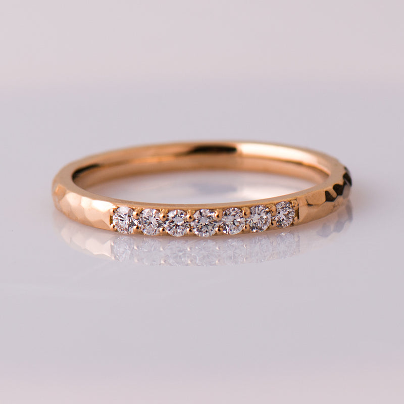 2 mm Hammered 7 Diamonds Ring