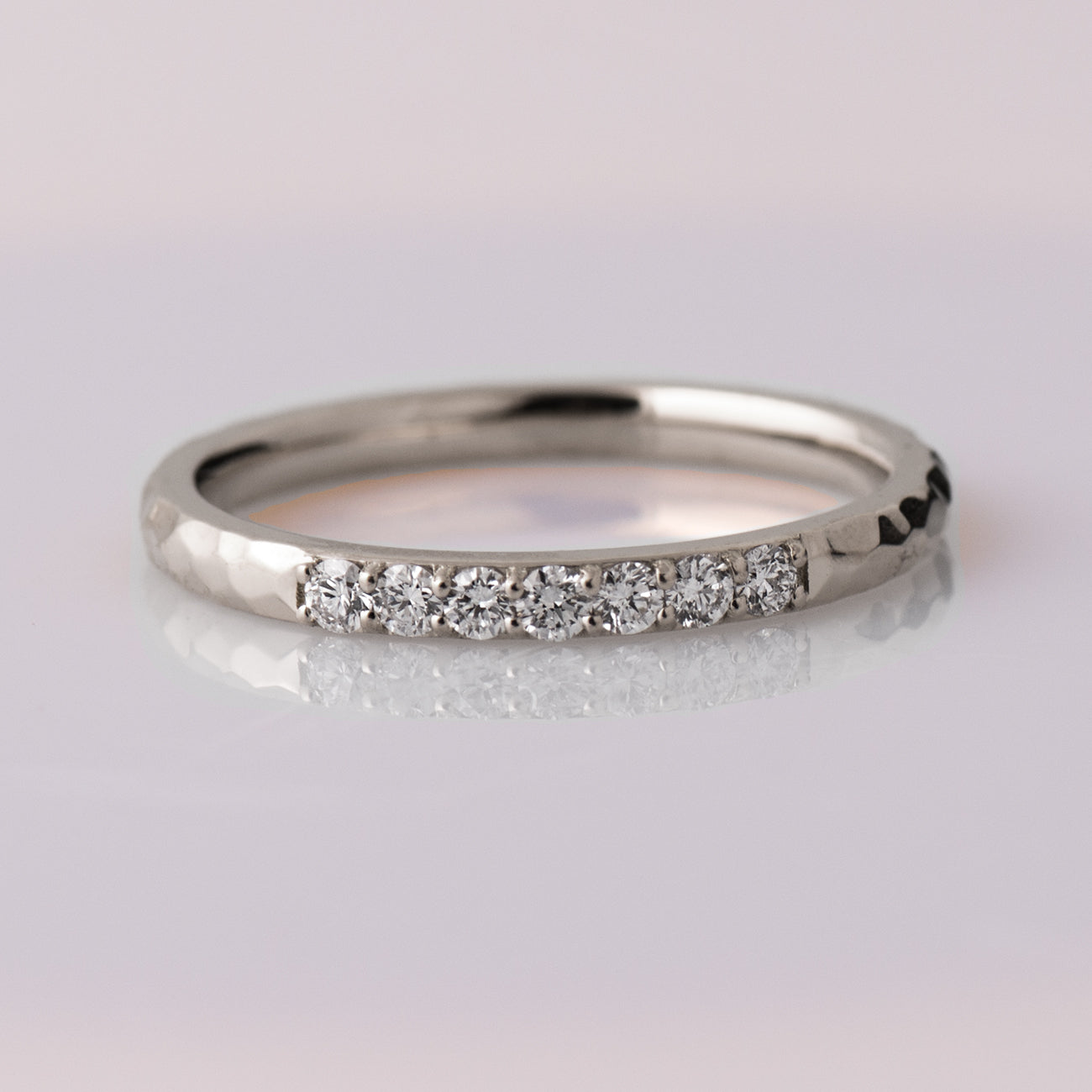 2 mm Hammered 7 Diamonds Ring