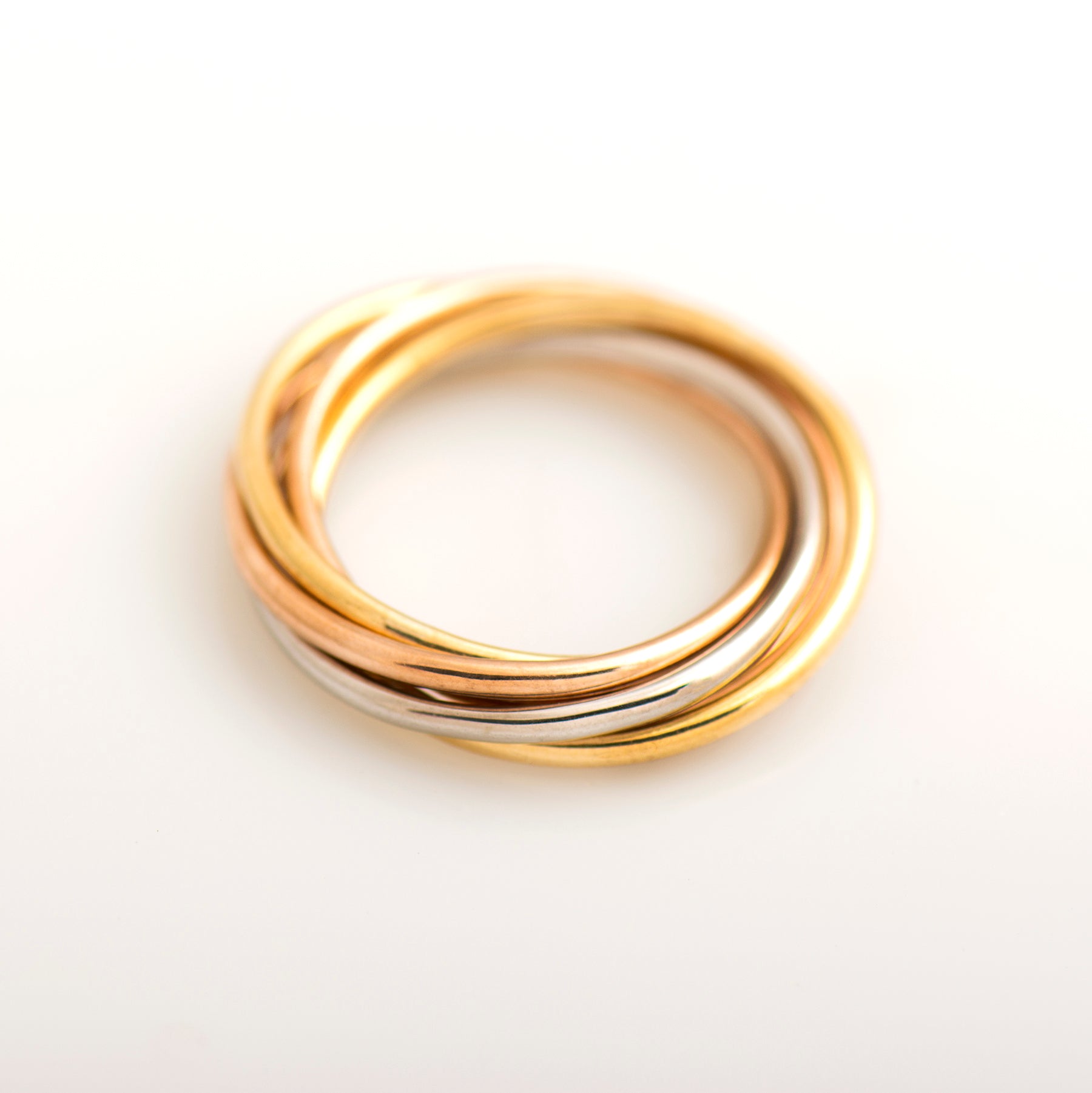 Five Bands Interlocking Ring