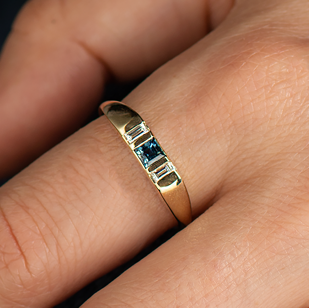 Thin Signet Ring