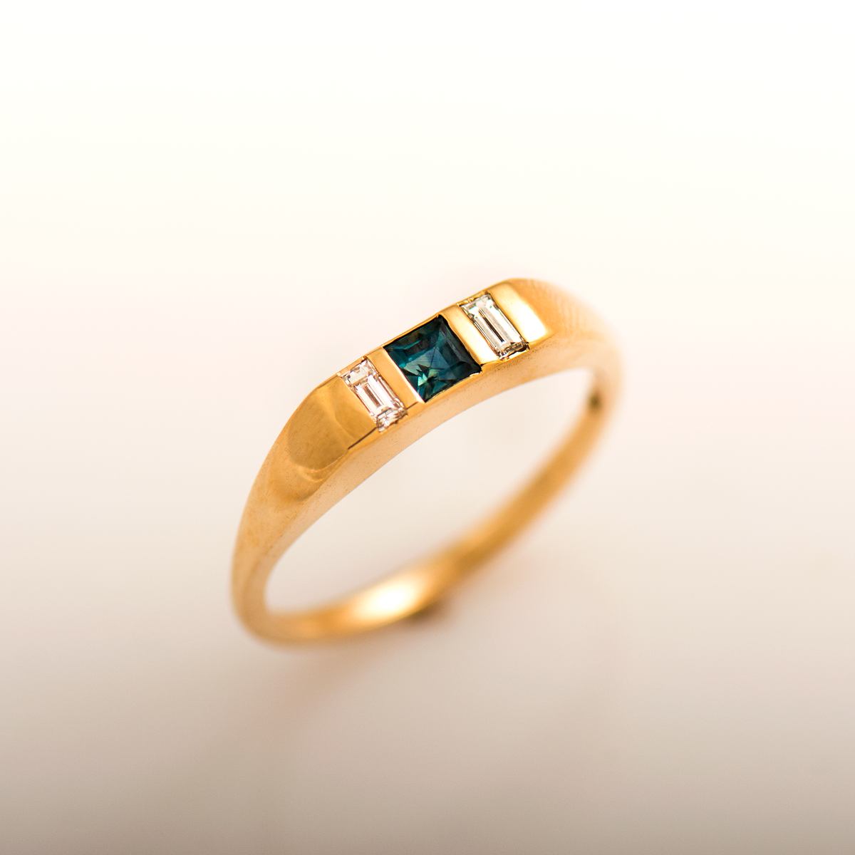 Thin Signet Ring