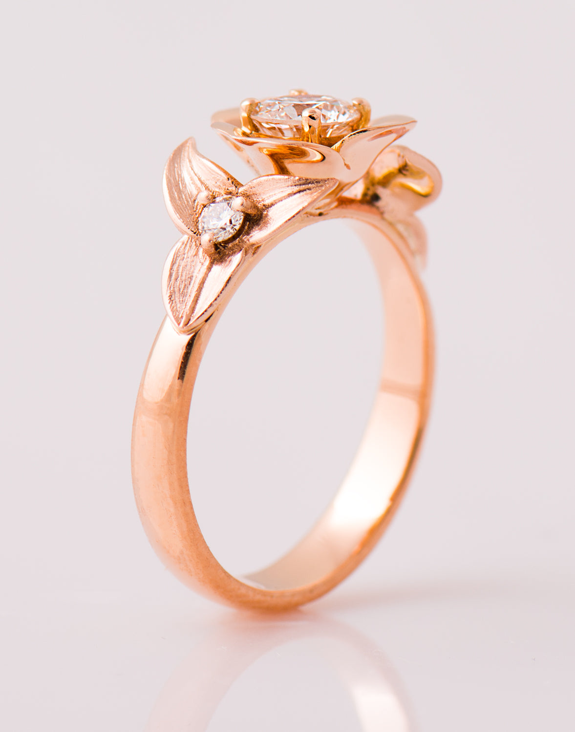 Flower & Leaves Diamond Ring