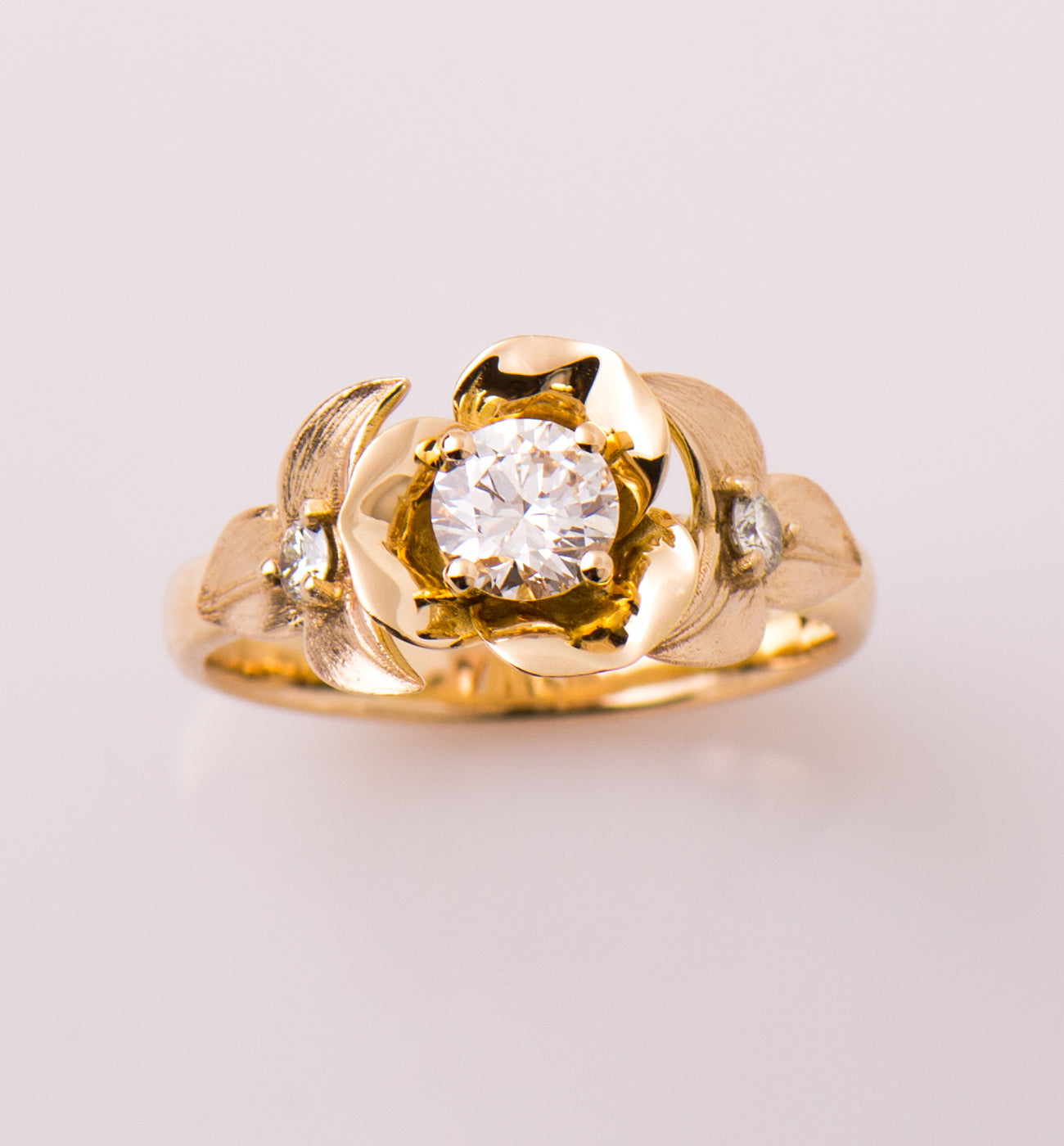 Flower & Leaves Diamond Ring