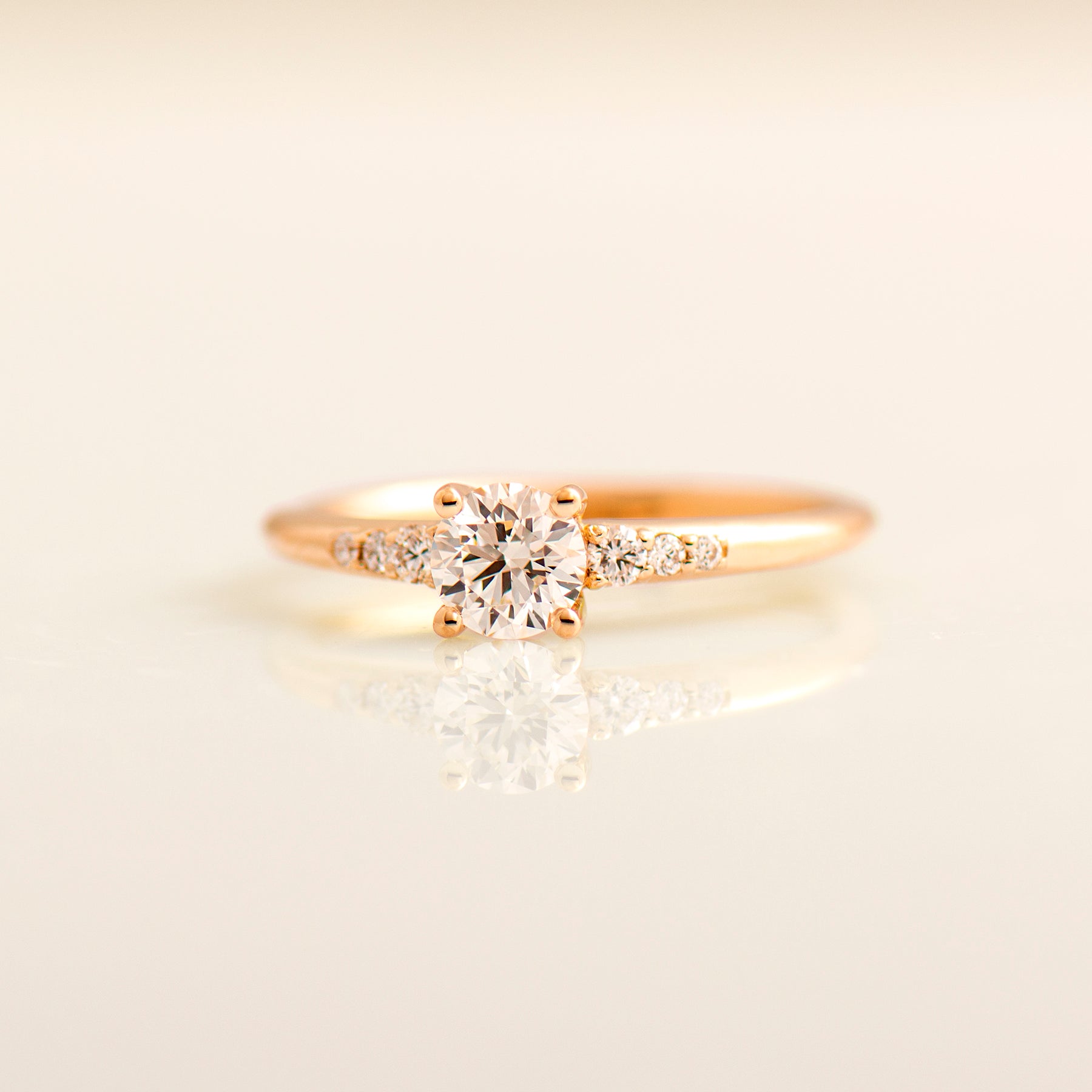 Skinny Signature Tapered Ring Round