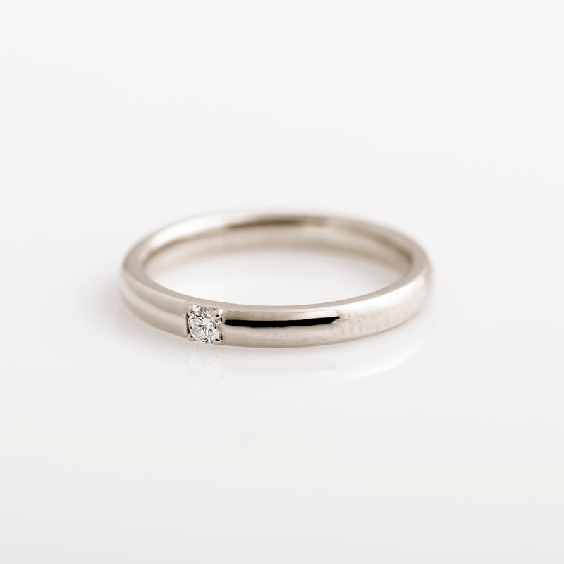 2.5 mm Single Diamond Ring