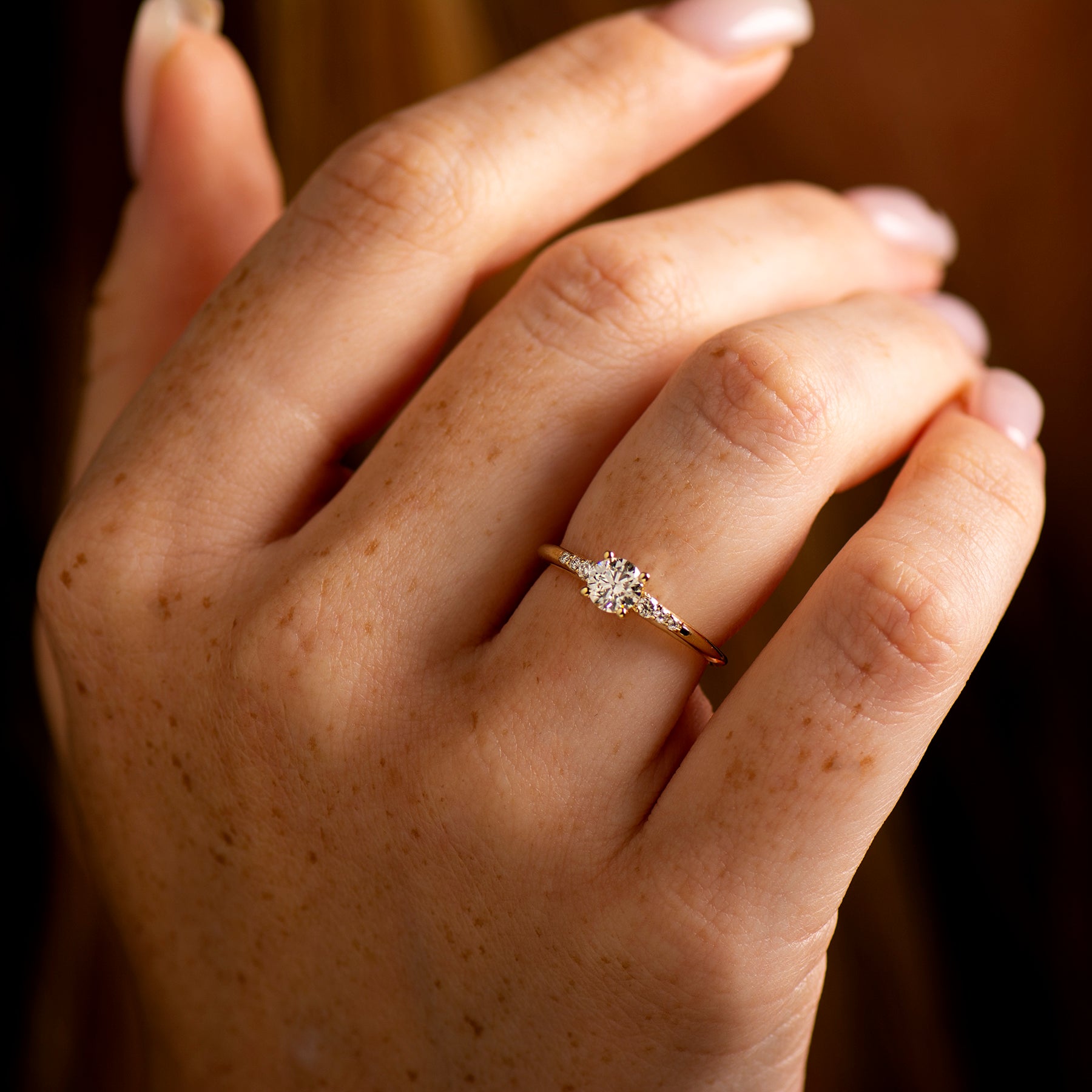 Skinny Signature Tapered Ring Round