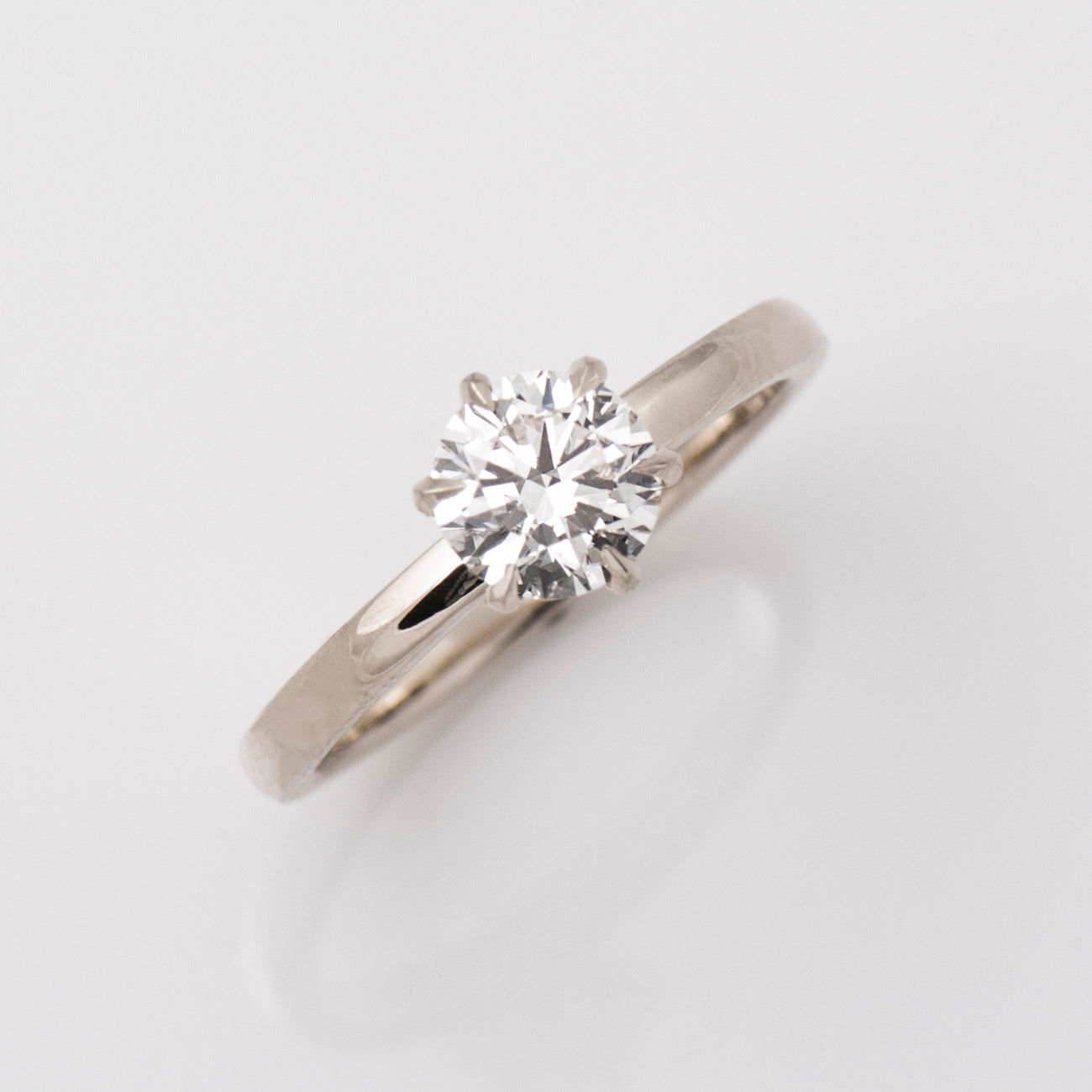 The signature 6 Prong Ring