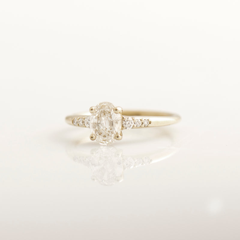 Tapered Oval Ring