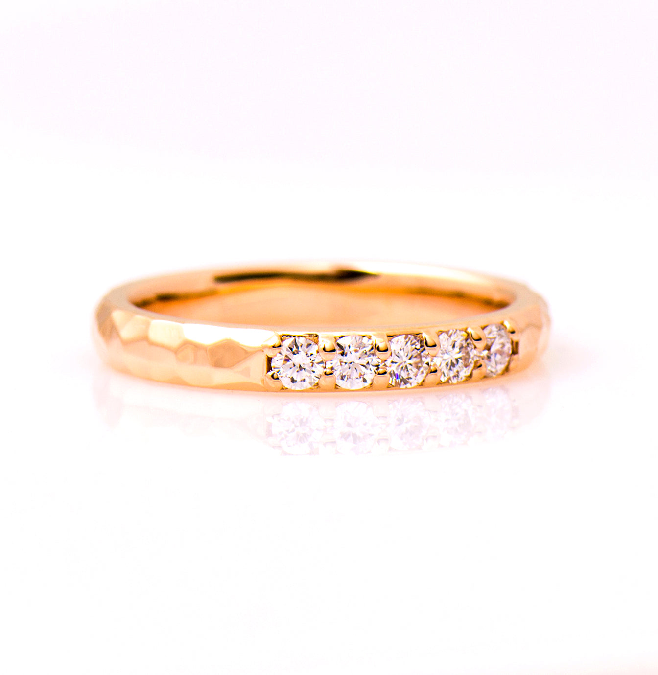 3 mm Hammered 5 Diamonds Ring