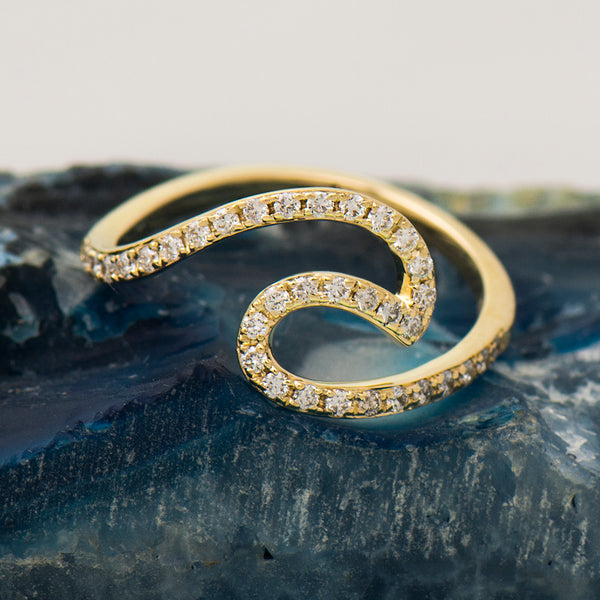 Wave ring diamond 2025
